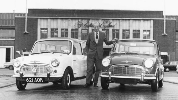 Kökleri Ege’de, Hayali Dünyada: Alec Issıgonıs. 